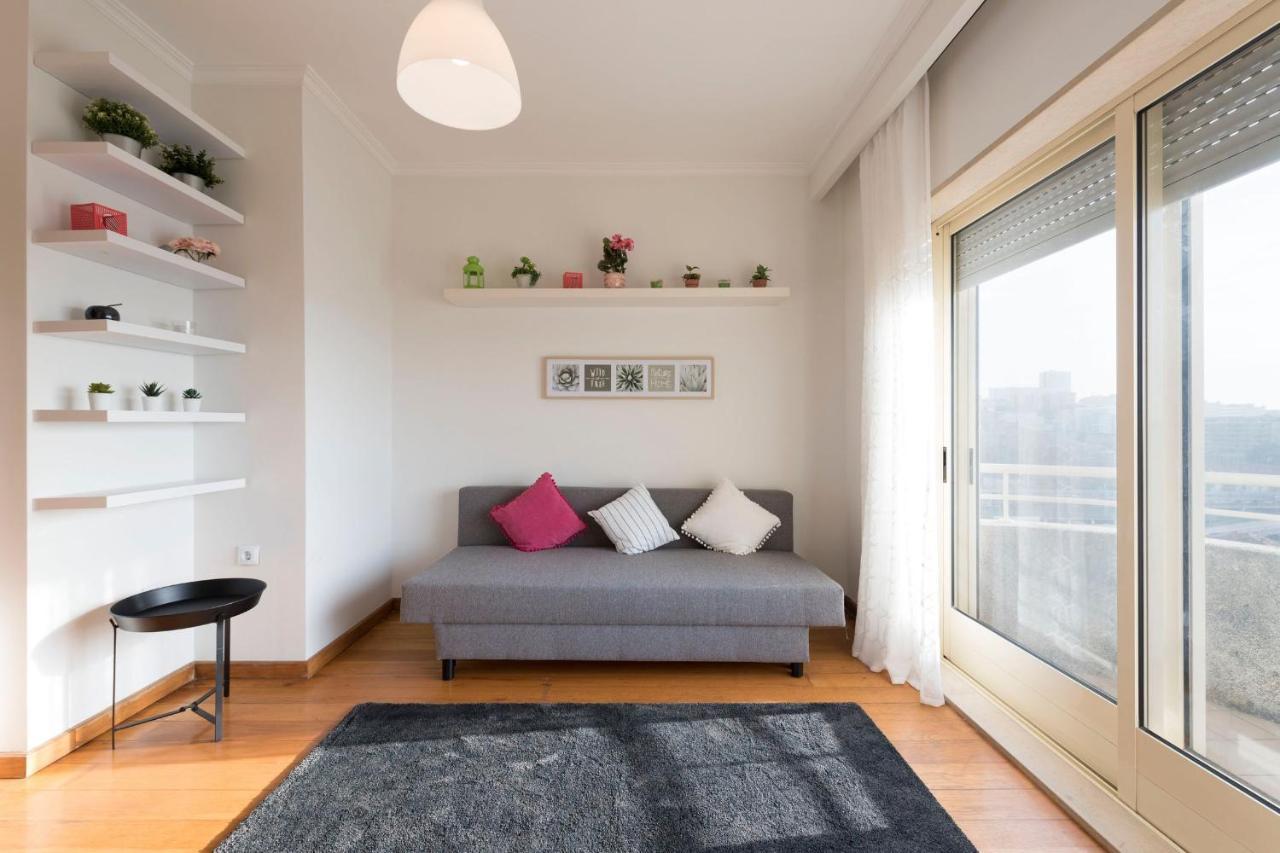 Lovelystay - 1Br Flat With Stunning Views Over Porto Vila Nova de Gaia Exterior foto